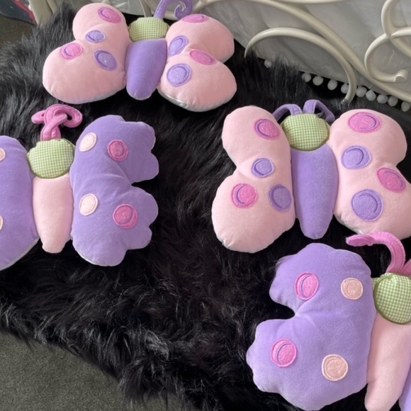 VELOUR Set of Plush Pink & Purple Butterflies Room Decorations - Picture 8 of 9